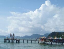 Pemandangan Eksotis Pantai Lhokseudu Aceh Besar
