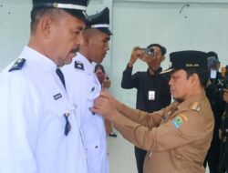 Pj Bupati Aceh Jaya Lantik Dua Keuchik yang di PAW