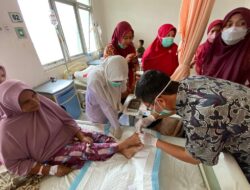 Baksos Hari Ketiga, PPNI Aceh Jaya Lakukan Bakti Kesehatan di RSUD Teuku Umar