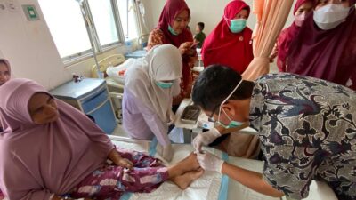 Baksos Hari Ketiga, PPNI Aceh Jaya Lakukan Bakti Kesehatan di RSUD Teuku Umar