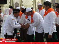 Pj Bupati Lepaskan 40 Jamaah Calon Haji Aceh Jaya ke Tanah Suci