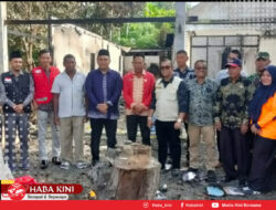 Sekda Aceh Jaya Salurkan Bantuan Material Bangunan dan Sembako kepada Korban Kebakaran