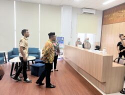 Wabup Muslem Dampingi Haji Uma Tinjau RSUD Teuku Umar