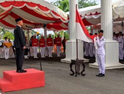Safwandi Kukuhkan Anggota Paskibraka Aceh Jaya Tahun 2025