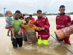 Polda Aceh Kerahkan Personel Bantu Evakuasi Korban Banjir