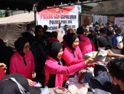 Ketua Bhayangkari Aceh Salurkan Bantuan untuk Warga Terdampak Banjir di Pijay