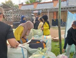 Di Aceh Jaya, Mahasiswa Tiga Almamater Juga Ikut Galang Dana untuk Korban Banjir Aceh
