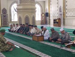 Wabup Muslem Saksikan Pensyahadatan Mualaf Asal Sumut di Masjid Agung Calang