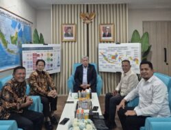 Dorong Hunian Layak Bagi Nelayan, Prof Rokhmin Dahuri Fasilitasi Pertemuan Pemkab Aceh Jaya dengan Wamen PKP