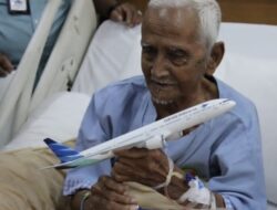 Nyak Sandang Penyumbang Pesawat RI 001 Tutup Usia