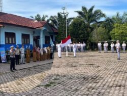 Pimpin Upacara di SMAN 1 Setia Bakti, Kasat Lantas Polres Aceh Jaya Edukasi Keselamatan