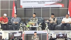 Bupati Safwandi Presentasi Keterbukaan Informasi Publik