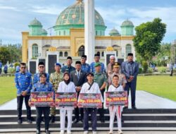 Pemkab Aceh Jaya Serahkan Bonus Penghargaan Kepada Atlet Taekwondo Berprestasi